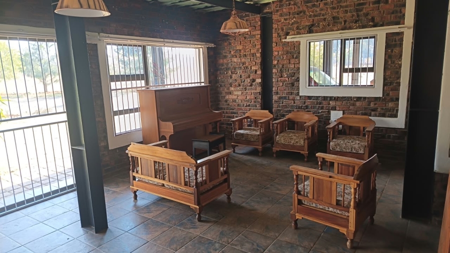 5 Bedroom Property for Sale in Quaggafontein Free State